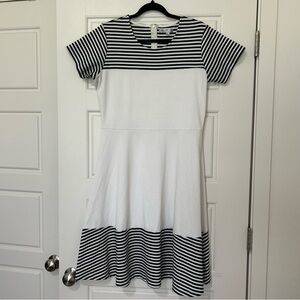 SD Collection Black and White Fit and Flare Midi Dress
